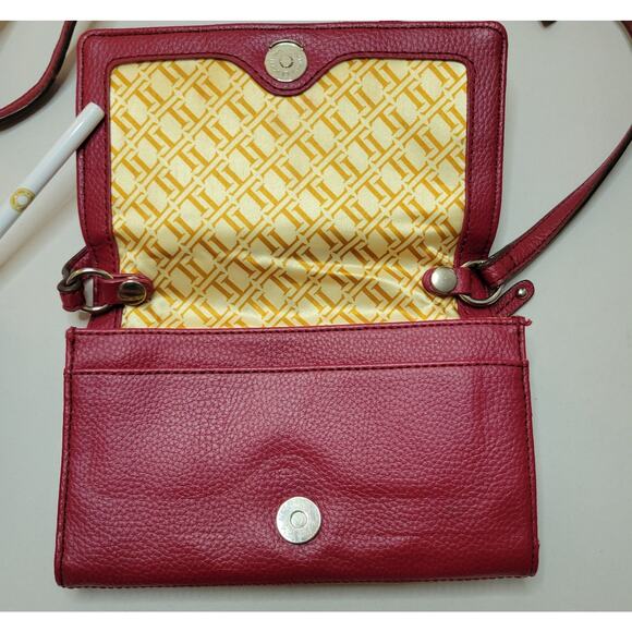Tignanello Red Leather Cross Body Clutch Convertible Purse Adj. Remove Strap 8x5 - Picture 3 of 9